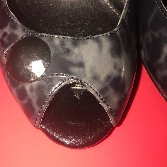 Nicole Miller - Picture 6 of 6